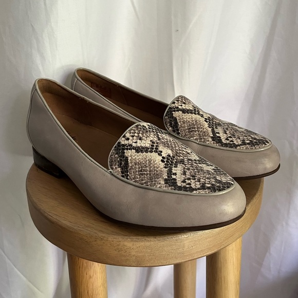Gray and snake print Clark’s loafers! - Picture 6 of 6